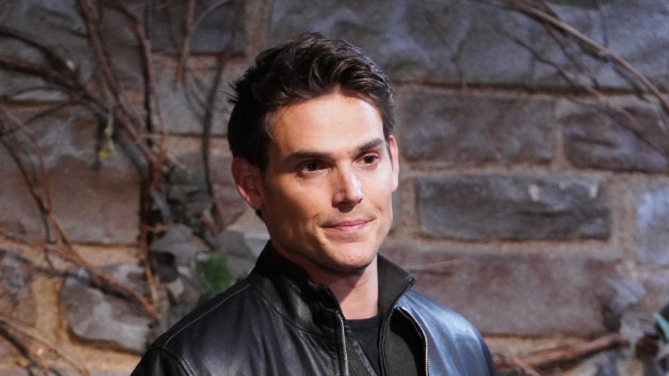 Y&R Adam smile