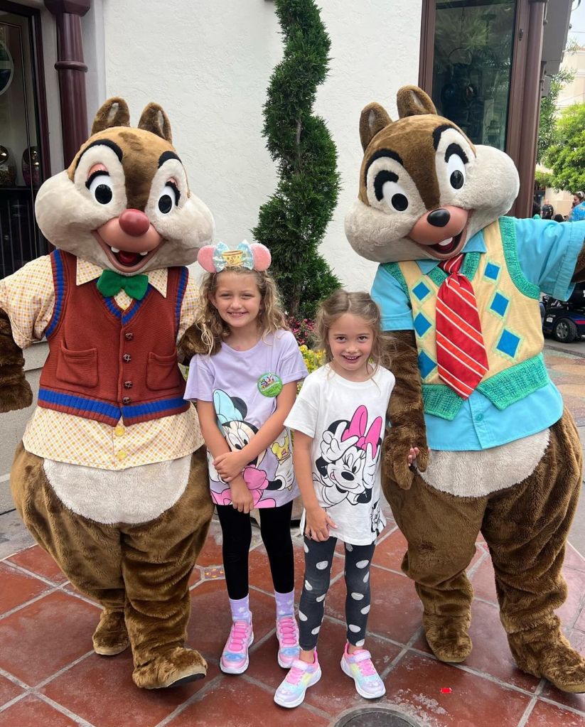 Melissa Ordway visits Disneyland